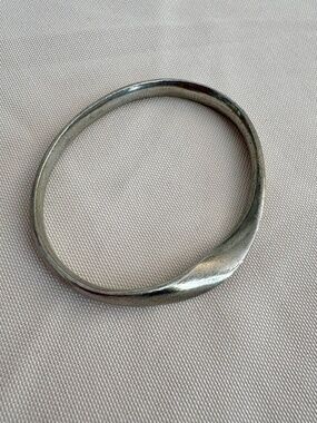 VTG Pewter Mobius Twist Bangle Modernist Bracelet Minimalist Sculptural Slip On